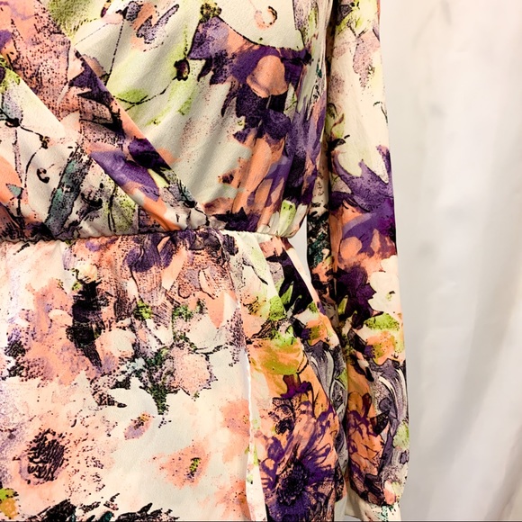 Gorgeous Long Sleeve Floral Mini Dress - Picture 3 of 8